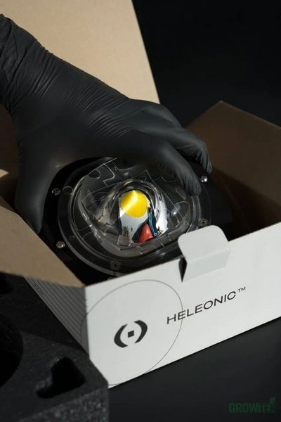 LED лампа Heleonic з водяним охолодженням